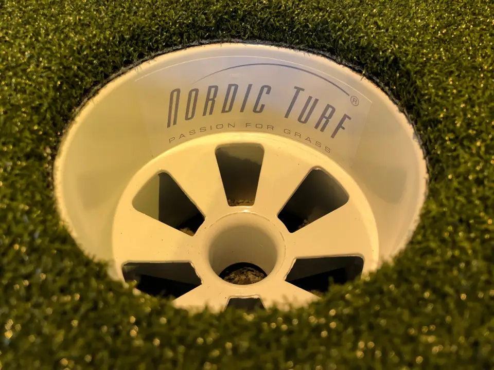 Alumiini golf-kuppi