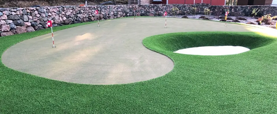 Golf tekonurmi bunkkeri