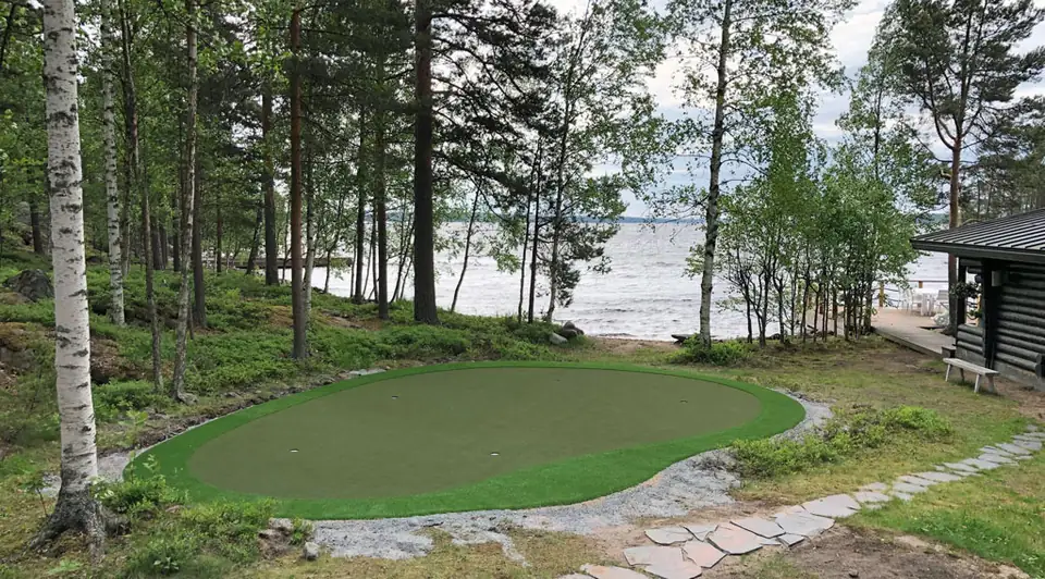 Greeni kesäasunnolle